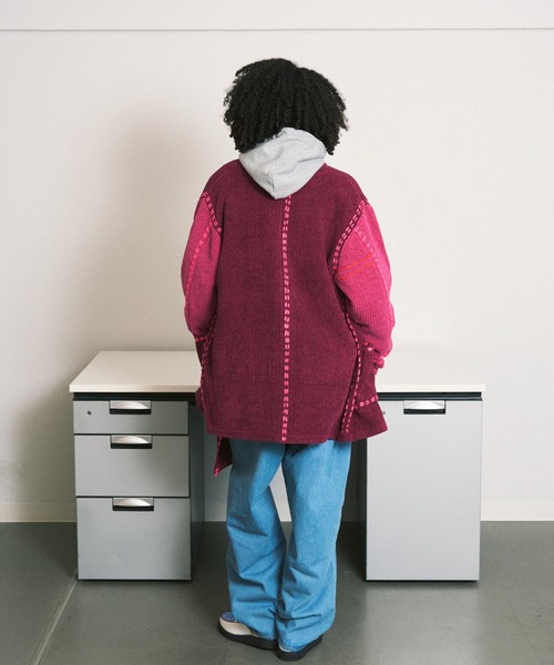 PHINGERIN（フィンガリン）の「PG1 SHORT COAT（ニット/セーター・メンズ・ベージュ/ワインレッド/ネイビー・XL/L/M/S）」の4枚目の写真