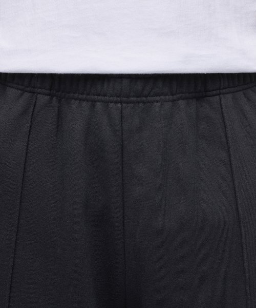 MUSINSA STANDARD（ムシンサスタンダード）の「ピンタックワイドスウェットパンツ [ダークグレー]（スウェットパンツ・メンズ・その他・SMALL/MEDIUM）」の4枚目の写真