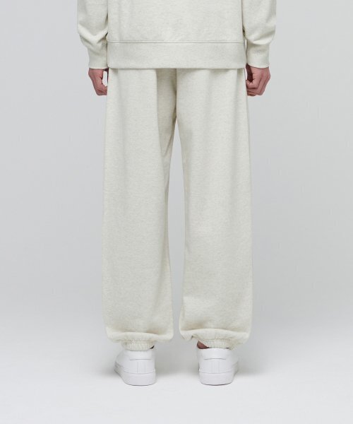 MUSINSA STANDARD(ムシンサスタンダード)の「ワイドスウェットパンツ【オートミール】(スウェットパンツ・メンズ・その他・XX-LARGE/SMALL/MEDIUM/LARGE/X-LARGE)」の2枚目の写真