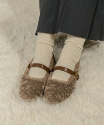 on:nue | 【on:nue】[3色展開/5サイズ展開] ベルトアクセントファーフラットパンプス(バレエシューズ)