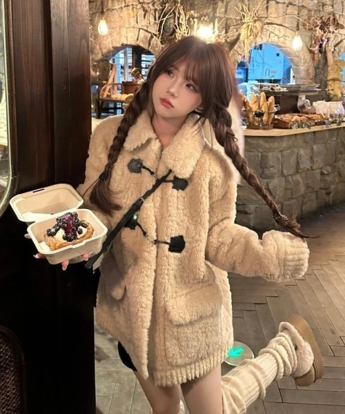 CARAMEL コート ファー付き　8y Caramel baby&child （コート）のフリマアイテム一覧
