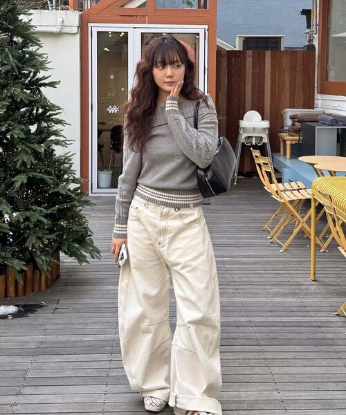 BITTER CELLS（ビターセルズ）の「サリー アンバランス オフショルダー ニット-ブラック（ニット/セーター・レディース・その他・FREE）」の7枚目の写真