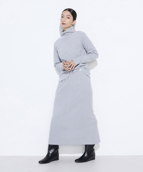 Gabardine K.T(ギャバジンケーティー)の「ニットコール タートルネック カットソー(Tシャツ/カットソー・レディース・ネイビー/ブラック/ライトグレー/オフホワイト/グレー・9号/7号/11号)」の9枚目の写真