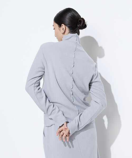 Gabardine K.T(ギャバジンケーティー)の「ニットコール タートルネック カットソー(Tシャツ/カットソー・レディース・ネイビー/ブラック/ライトグレー/オフホワイト/グレー・9号/7号/11号)」の11枚目の写真