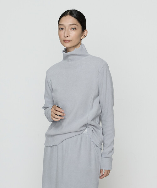 Gabardine K.T(ギャバジンケーティー)の「ニットコール タートルネック カットソー(Tシャツ/カットソー・レディース・ネイビー/ブラック/ライトグレー/オフホワイト/グレー・9号/7号/11号)」の7枚目の写真