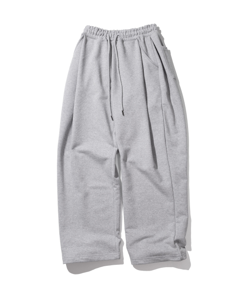 MASSNOUN(マスノウン)の「アンメジャードロゴツーピンタックスウェットパンツMFITP001-GY(スウェットパンツ・レディース・その他・MEDIUM/LARGE/X-LARGE)」の1枚目の写真