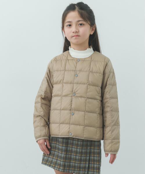 TAION(タイオン)の「TAION CREW NECK BUTTON DOWN JACKET(KIDS)(その他アウター・キッズ・ライトベージュ/チャコールグレー・150/130/140)」の2枚目の写真