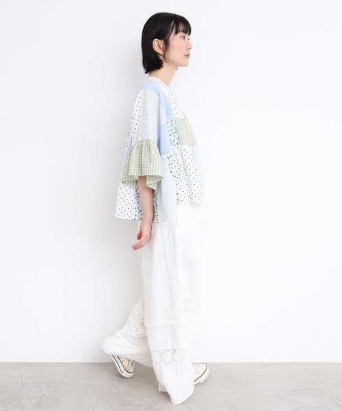 l'atelier du savon（アトリエドサボン）の「little garden パッチワークブラウス（シャツ/ブラウス・レディース・サックスブルー/ブラック・FREE）」の7枚目の写真