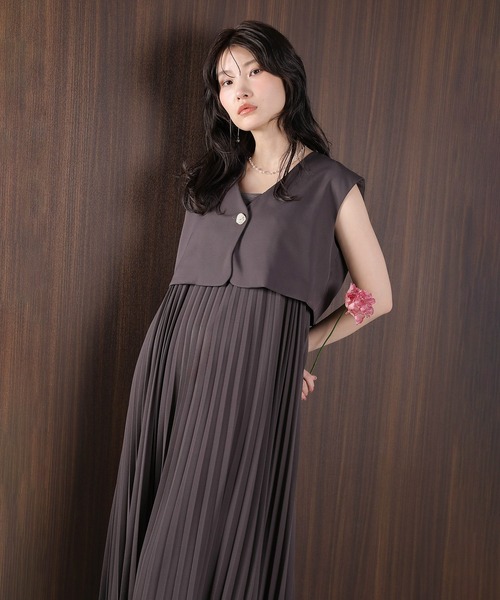 Kana(カナ)の「プリ―ツ Aライン ワンピース ジレ ジャケット 2点セット 結婚式 パーティー ドレス オケージョンドレス お呼ばれワンピース(ドレス・レディース・モカ/ブルー/チャコールグレー・M)」の20枚目の写真