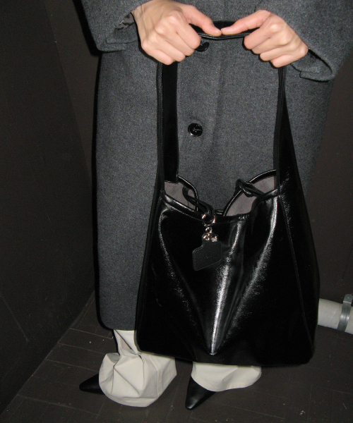 0007 Layered Pouch Hobo Bag_Leather Black