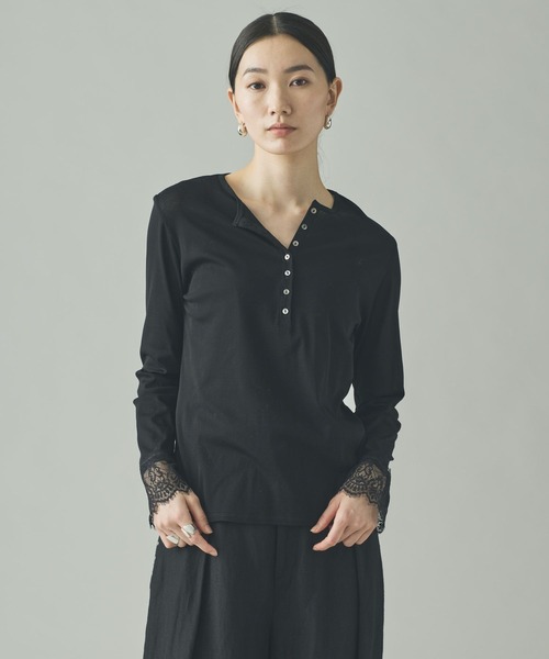 Curensology（カレンソロジー）の「Curensology(カレンソロジー)/ヘンリーレースロングスリーブTシャツ（Tシャツ/カットソー・レディース・ホワイト/ブラック・FREE）」の12枚目の写真