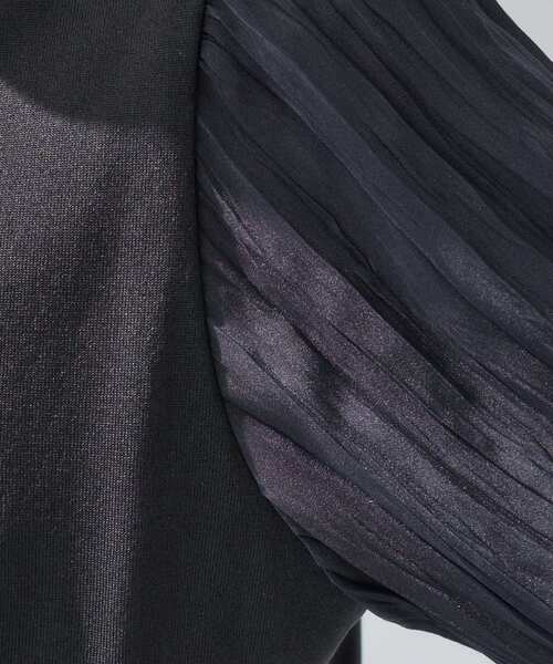 INDIVI（インディヴィ）の「【洗える／華やか】袖プリーツニット（ニット/セーター・レディース・ブラック/ライトブルー/オフホワイト・05/13/15 /38/19）」の11枚目の写真