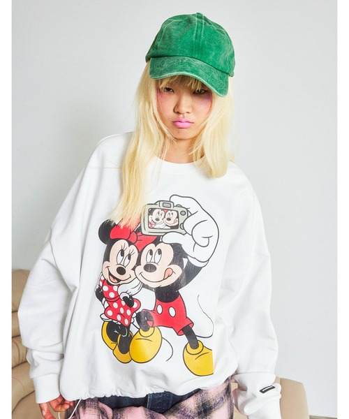 Little sunny bite(リトルサニーバイト)の「little sunny bite Disney collection / micky & minnie selfie sweat top(スウェット・レディース・ブラック/ピンク/ホワイト・MEDIUM/SMALL)」の1枚目の写真
