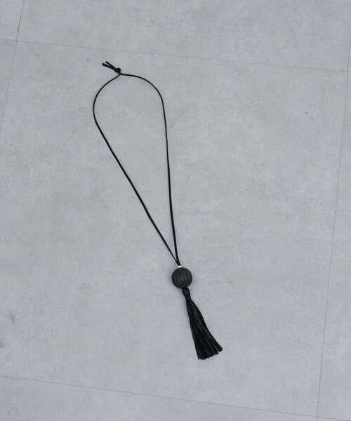 GALLARDAGALANTE(ガリャルダガランテ)の「タッセルコードネックレス(リング・レディース・ブラック/アイボリー・FREE)」の11枚目の写真