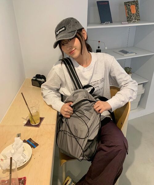 LMCの「OVAL GLOBE STRING BACKPACK black(バックパック/リュック・レディース・その他・ONE SIZE)」の2枚目の写真