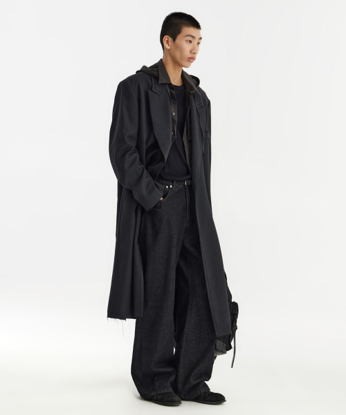 YOUTH(ユース)の「Structured Flared Denim Pants - Washed Black(デニムパンツ・レディース・その他・S/M/L)」の2枚目の写真