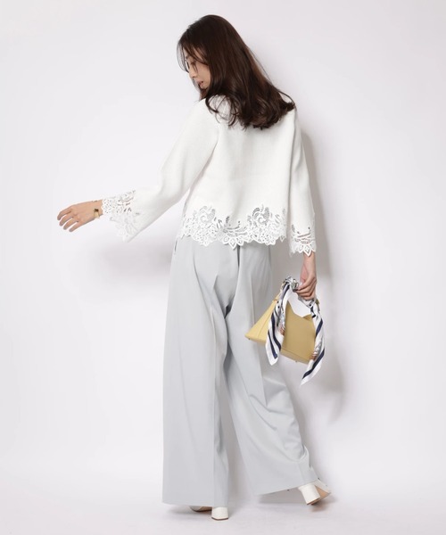 JUSGLITTY(ジャスグリッティー)の「レースヘムニット(ニット/セーター・レディース・ライトブルー/ホワイト/ネイビー・2)」の12枚目の写真