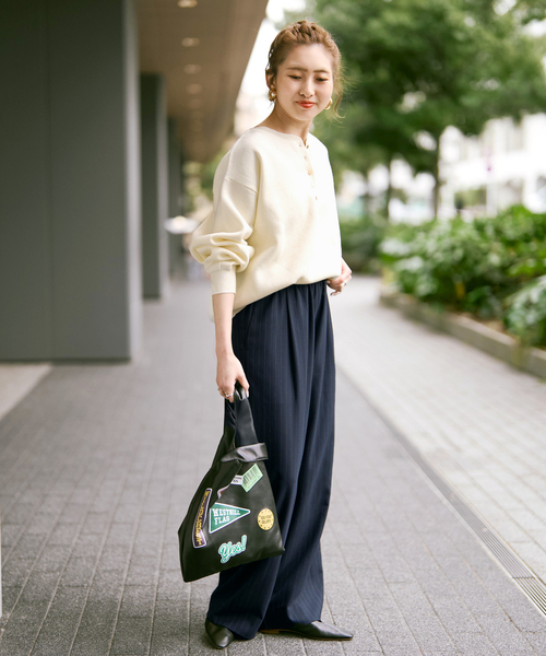Spick & Span(スピックアンドスパン)の「《新色有り / 追加》メタルボタンヘンリーネックニット(ニット/セーター・レディース・ネイビー/ベージュ/ホワイト・FREE)」の14枚目の写真