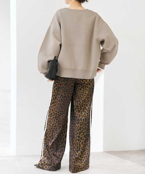 Spick & Span(スピックアンドスパン)の「《新色有り / 追加》メタルボタンヘンリーネックニット(ニット/セーター・レディース・ネイビー/ベージュ/ホワイト・FREE)」の6枚目の写真