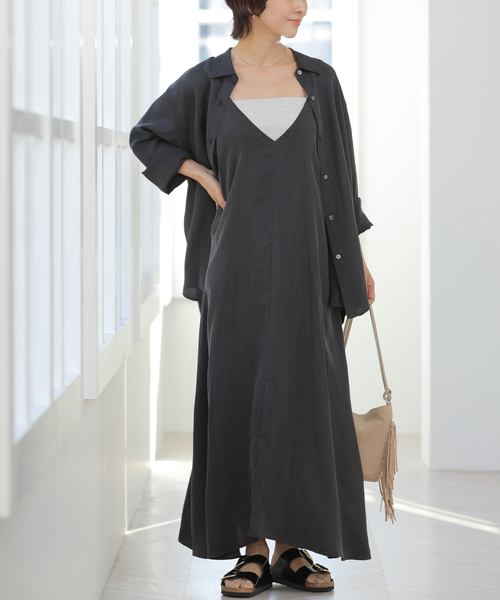 JOURNAL STANDARD relume（ジャーナルスタンダード　レリューム）の「［26SS新作］キュプラロングキャミワンピース（ワンピース・レディース・ブラック系その他/ブラウン系その他・FREE）」の4枚目の写真