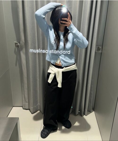 MUSINSA STANDARD WOMAN（ムシンサスタンダードウーマン）の「ウィメンズケーブルラウンドネックカーディガン[アイボリー]（カーディガン/ボレロ・レディース・その他・SMALL/MEDIUM/LARGE/X-SMALL）」の4枚目の写真
