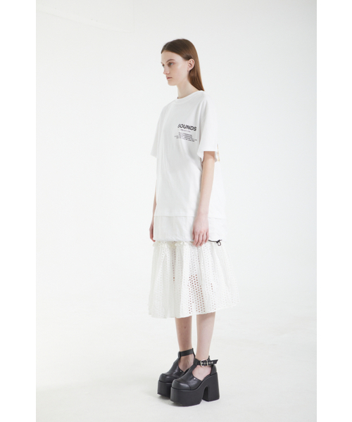 BMUETTE(ビムウィエ)の「レイヤードTシャツ - ホワイト(Tシャツ/カットソー・レディース・ホワイト・SMALL/MEDIUM/LARGE)」の2枚目の写真