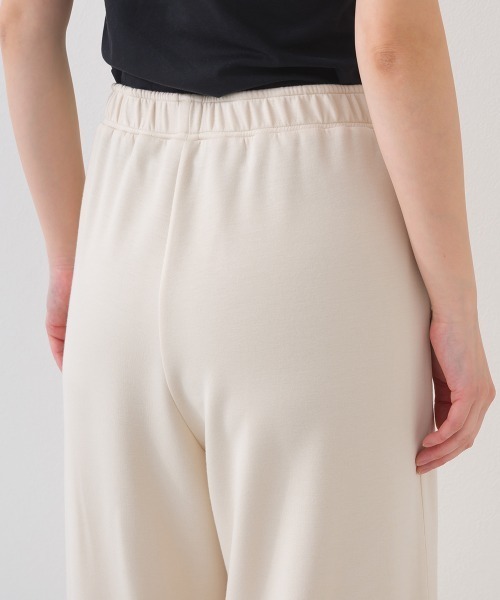 OMNES（オムネス）の「ソフトポンチ ワイドパンツ UVカット花粉リリース付（その他パンツ・レディース・ブラック/ベージュ・FREE）」の13枚目の写真