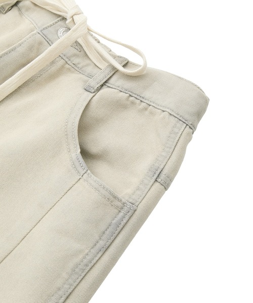 Green　Parks（グリーンパークス）の「コクーンシルエットデニムパンツ（デニムパンツ・レディース・グレイッシュベージュ/ブラック/ライトインディゴブルー・M/L）」の18枚目の写真