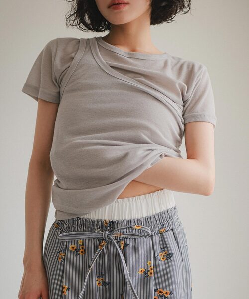 KOBE LETTUCE(コウベレタス)の「シアーカットソータンクトップ×半袖トップスセット(Tシャツ/カットソー・レディース・モカ/ピンク/オフホワイト/グレー/ブラック・M)」の4枚目の写真