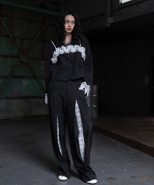 VACANCY(ヴァカンシー)の「レースレイヤードスリットワイドパンツ/SETUP(スラックス・レディース・ブルー/ブラック・SMALL/LARGE/MEDIUM)」の12枚目の写真