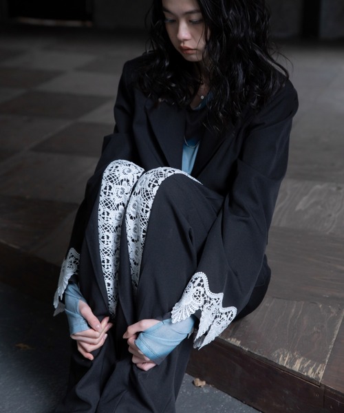 VACANCY(ヴァカンシー)の「レースレイヤードスリットワイドパンツ/SETUP(スラックス・レディース・ブルー/ブラック・SMALL/LARGE/MEDIUM)」の13枚目の写真