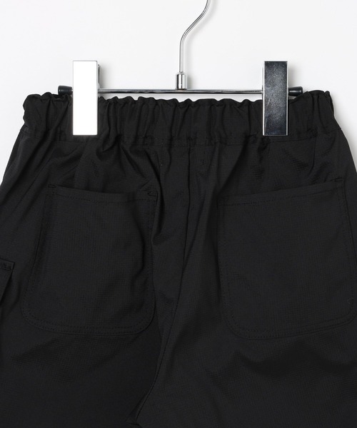 GLOBAL WORK（グローバルワーク）の「UNIVERSAL OVERALL/ショーツ/635367（その他パンツ・キッズ・スカイブルー/ブラック・LARGE/SMALL/MEDIUM）」の16枚目の写真