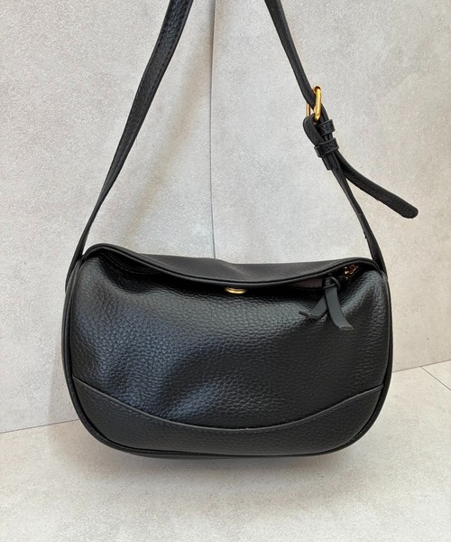 lulufa(ルルファ)の「PUレザー ラウンドショルダーバッグ(ショルダーバッグ・レディース・ブラック/ブラウン・FREE)」の15枚目の写真