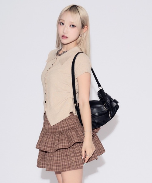 tinkerend(ティンカーエンド)の「Glitter Polo Collar Knit / ラメポロカラーニット(ポロシャツ・レディース・ブラック/アイボリー/グレー/ベージュ・FREE)」の4枚目の写真
