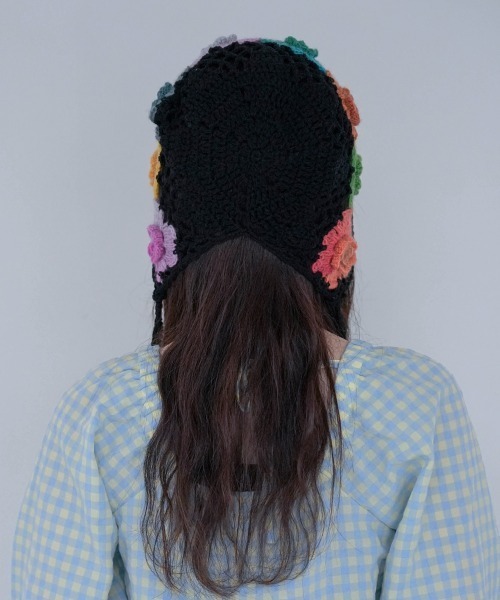 polcadot（ポルカドット）の「フラワーレース鍵あみボンネット（ニットキャップ/ビーニー・レディース・アイボリー/ブラック・FREE）」の7枚目の写真