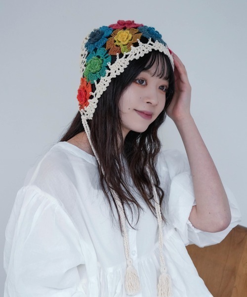 polcadot（ポルカドット）の「フラワーレース鍵あみボンネット（ニットキャップ/ビーニー・レディース・アイボリー/ブラック・FREE）」の12枚目の写真