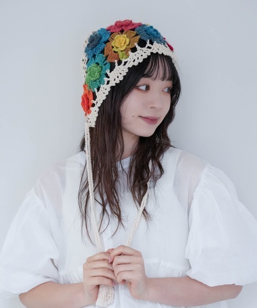 polcadot（ポルカドット）の「フラワーレース鍵あみボンネット（ニットキャップ/ビーニー・レディース・アイボリー/ブラック・FREE）」の15枚目の写真