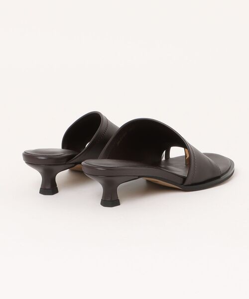 dazzlin(ダズリン)の「【ル・ベルニ】Toe ring sandals(サンダル・レディース・ブラウン/クリア・23.5/24.5)」の3枚目の写真