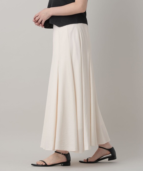 A part by（アパートバイ）の「ツヤタックフレア－スカート（スカート・レディース・ブラック/アイボリー/ベビーピンク・FREE）」の7枚目の写真