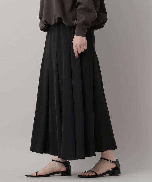 A part by（アパートバイ）の「ツヤタックフレア－スカート（スカート・レディース・ブラック/アイボリー/ベビーピンク・FREE）」の16枚目の写真
