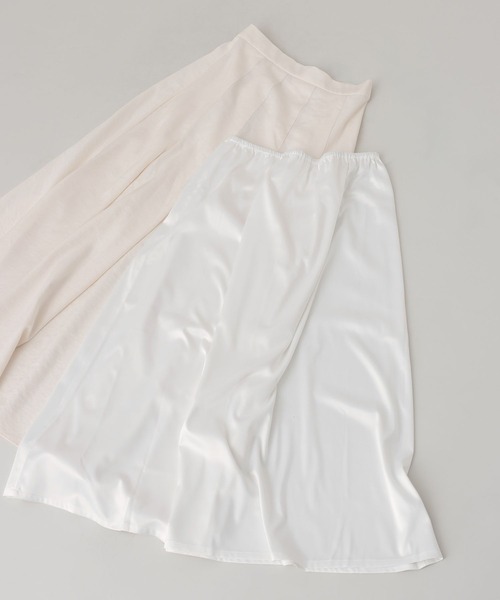 A part by（アパートバイ）の「ツヤタックフレア－スカート（スカート・レディース・ブラック/アイボリー/ベビーピンク・FREE）」の10枚目の写真