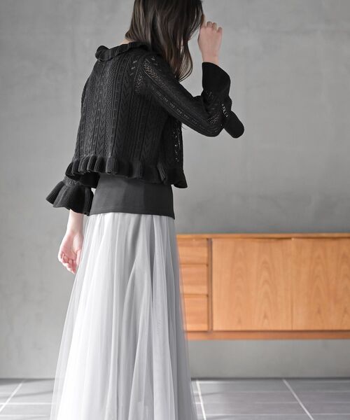 rps(アールピーエス)の「透かし編みフリルショートカーディガン(カーディガン/ボレロ・レディース・ブラック/オフホワイト/ピンクベージュ・フリー)」の15枚目の写真