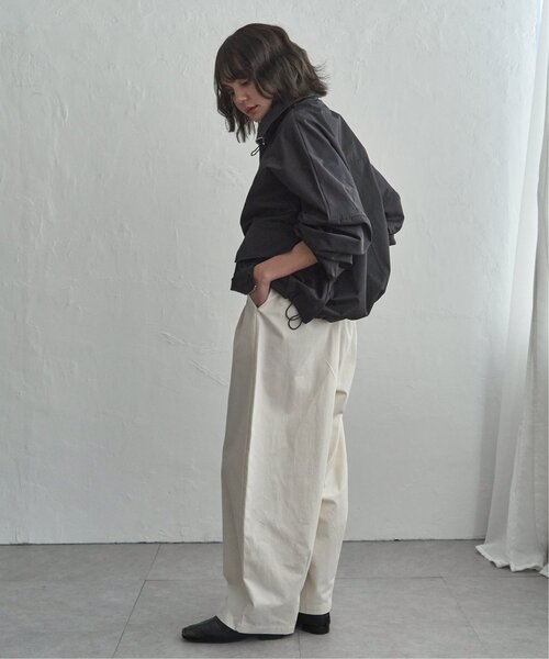 notch.（ノッチ）の「CNスタンドジップブルゾン（ブルゾン・レディース・ブラック/グレイッシュベージュ/オフホワイト・M）」の13枚目の写真