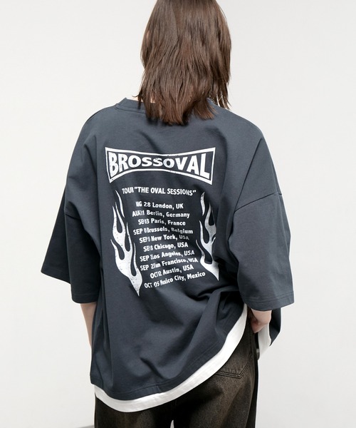 Alfred Alex（アルフレッドアレックス）の「【Alfred Alex】Layered Oversized Tour Tee / ヴィンテージライク フェイクレイヤード オーバーサイズ バンドTシャツ（Tシャツ/カットソー・メンズ・スミクロ/ネイビー/ブラウン/ワイン/ブラック/グレイッシュブルー・M/L）」の4枚目の写真