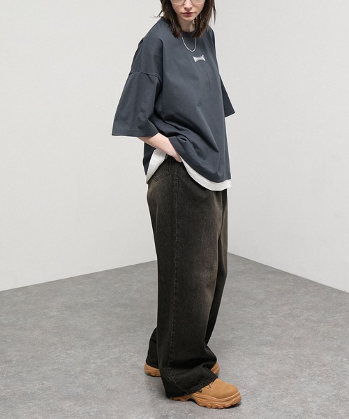 Alfred Alex（アルフレッドアレックス）の「【Alfred Alex】Layered Oversized Tour Tee / ヴィンテージライク フェイクレイヤード オーバーサイズ バンドTシャツ（Tシャツ/カットソー・メンズ・スミクロ/ネイビー/ブラウン/ワイン/ブラック/グレイッシュブルー・M/L）」の22枚目の写真