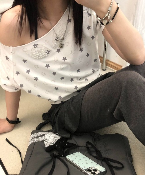 lilful(リルフル)の「【26年春夏新作】羽刺繍 星ドット柄 ワンショルダートップス(Tシャツ/カットソー・レディース・ホワイト・L/M)」の12枚目の写真