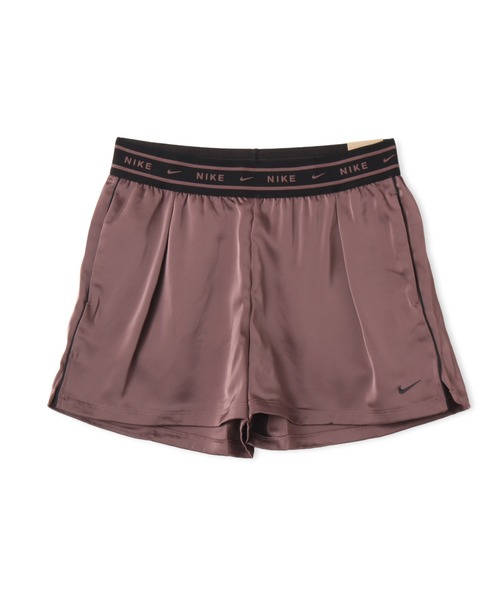 NIKE(ナイキ)の「NIKE AS WMNS NSW OFFLN WVN STN SHORT / ナイキ ウィメンズ NSW OFFLN WVN STN ショート 【SP】(その他パンツ・レディース・ブラック/パープル/ホワイト・S/M/L)」の3枚目の写真
