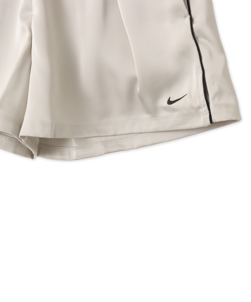 NIKE(ナイキ)の「NIKE AS WMNS NSW OFFLN WVN STN SHORT / ナイキ ウィメンズ NSW OFFLN WVN STN ショート 【SP】(その他パンツ・レディース・ブラック/パープル/ホワイト・S/M/L)」の21枚目の写真