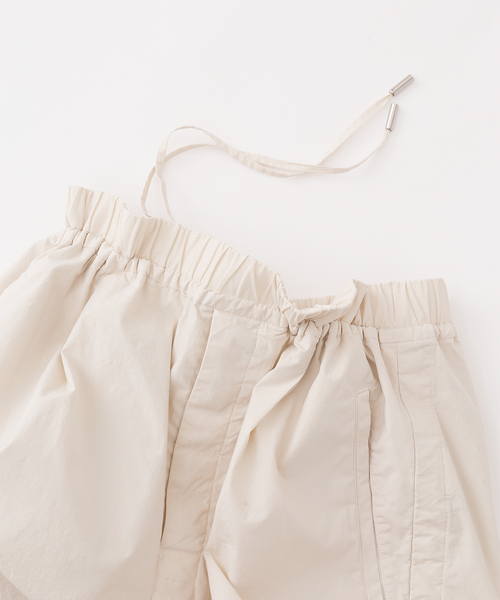 CALMER(カルメール)の「NATURAL DYE PANTS / ナチュラルダイパンツ(その他パンツ・レディース・アイボリー/ライトグレー・1/2/3)」の2枚目の写真