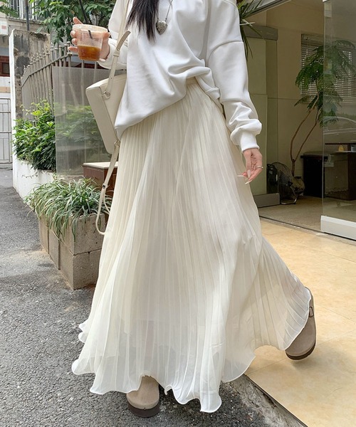 LAFFMO(ラフモ)の「プリーツシフォンフレアロングスカート(スカート・レディース・ブラック/ベージュ/ホワイト・F)」の21枚目の写真